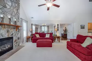 2032 Ridgeway Rd, Lugoff, SC 29078 - Photo 14