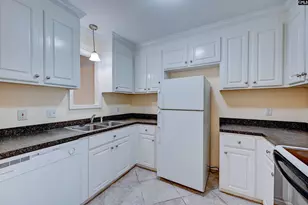 36 Magnolia Glen Ln, Columbia, SC 29205 - Photo 8