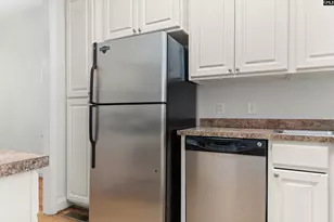 399 Wormwood Ln, Columbia, SC 29209 - Photo 12
