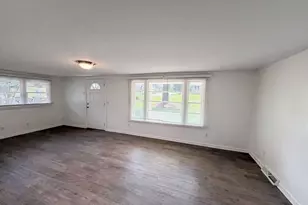 1502 Pine St, West Columbia, SC 29172 - Photo 4