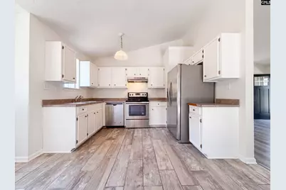 600 Railgate Loop, Lugoff, SC 29078 - Photo 2