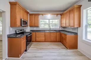 822 Chesnut St, Camden, SC 29020 - Photo 16