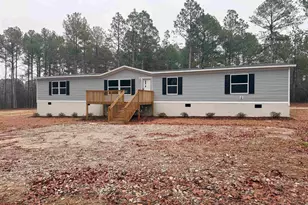 136 Carlton Dr, Batesburg, SC 29006 - Photo 2