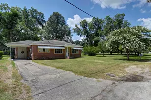 516 Gunter St, Batesburg, SC 29006 - Photo 2