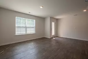 224 Wall St, Summerville, SC 29154 - Photo 8