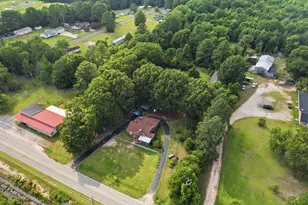 421 S Wheeler Ave, Prosperity, SC 29127 - Photo 2