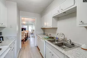 1208 Bush River Road P8, Columbia, SC 29210 - Photo 8