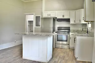 1068 Eutaw St, Orangeburg, SC 29115 - Photo 8