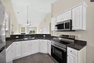 46 Monmouth Ct, Columbia, SC 29209 - Photo 24