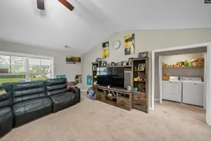 110 Cranbrook Ct, Gadsden, SC 29053 - Photo 6