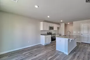 647 Marbled Teal Ln, Hopkins, SC 29061 - Photo 8