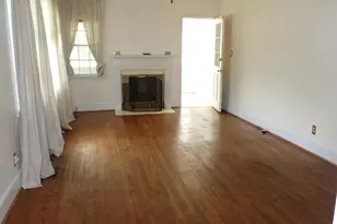 116 Davis St, Bishopville, SC 29010 - Photo 4