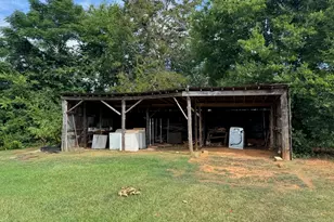 6360 Greenwood Hwy, Saluda, SC 29138 - Photo 20