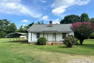 6360 Greenwood Hwy, Saluda, SC 29138 - Photo 1