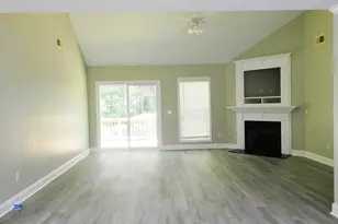 8 Manzanita Ct, Elgin, SC 29045 - Photo 2