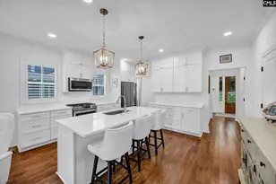 3630 Valley Rd, Columbia, SC 29204 - Photo 8