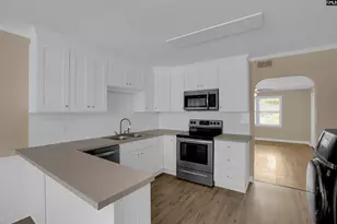 3907 Forest Dr, Columbia, SC 29204 - Photo 10