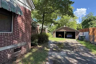 4921 Colonial Dr, Columbia, SC 29203 - Photo 2
