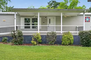 150 Harbors End Dr, Saluda, SC 29138 - Photo 2