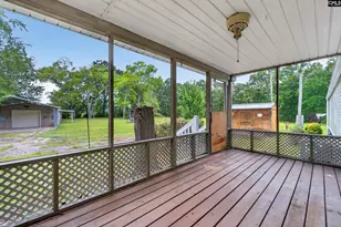 150 Harbors End Dr, Saluda, SC 29138 - Photo 22