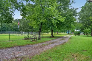 150 Harbors End Dr, Saluda, SC 29138 - Photo 4