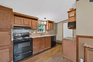 150 Harbors End Dr, Saluda, SC 29138 - Photo 10