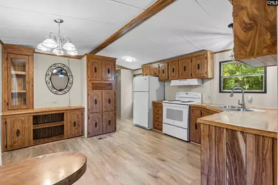 1107 Sandalwood, Leesville, SC 29070 - Photo 8