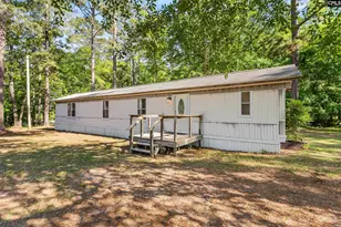 1107 Sandalwood, Leesville, SC 29070 - Photo 2