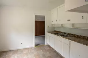 240 Pineneedle Rd, Columbia, SC 29203 - Photo 16