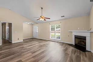 321 Downs Dr, Columbia, SC 29209 - Photo 4