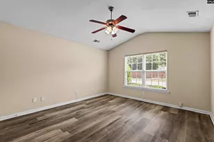321 Downs Dr, Columbia, SC 29209 - Photo 14