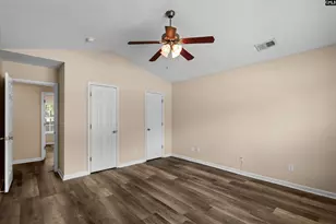 321 Downs Dr, Columbia, SC 29209 - Photo 16