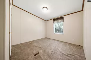 7033 E Peach Rd, Ridgeway, SC 29130 - Photo 14