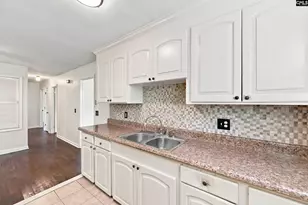 456 Hickory Ridge Dr, West Columbia, SC 29209 - Photo 8
