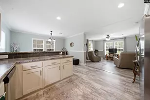 318 Catherine Dr, Pelion, SC 29123 - Photo 10