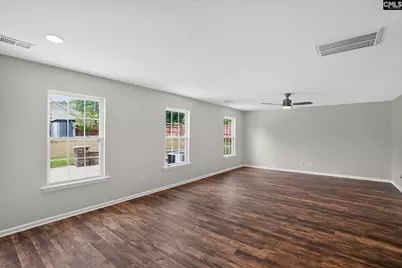 305 Lingonberry Drive, Hopkins, SC 29061 - Photo 4
