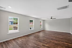 305 Lingonberry Dr, Hopkins, SC 29061 - Photo 4