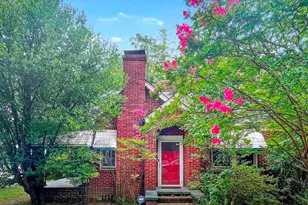 621 Poplar St, Cayce, SC 29033 - Photo 1
