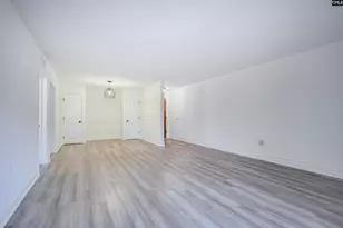 1825 St Julian Pl 3E, Columbia, SC 29204 - Photo 12