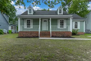 240 Gusty Ln, Hopkins, SC 29061 - Photo 2