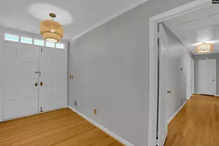 1 Leconte Ct, Columbia, SC 29205 - Photo 4
