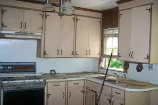 802 Hudson St, Winnsboro, SC 29180 - Photo 24
