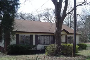 802 Hudson St, Winnsboro, SC 29180 - Photo 1