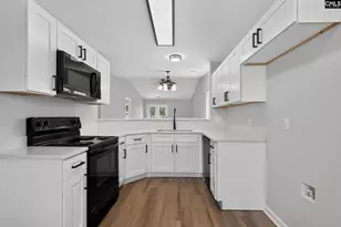 107 Linville Ct, Lexington, SC 29073 - Photo 4