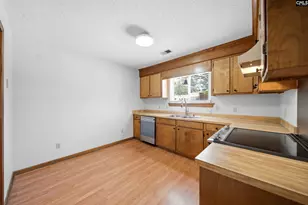 1701 Oak St, Cayce, SC 29033 - Photo 8