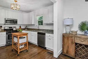 613 Wando St, Columbia, SC 29205 - Photo 8