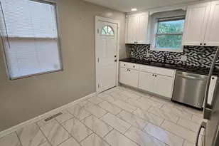 802 Kilbourne Road S, Columbia, SC 29205 - Photo 8