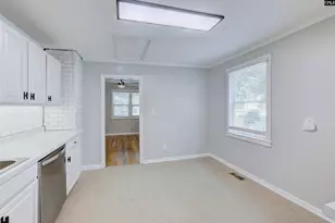 322 S Kilbourne Rd, Columbia, SC 29205 - Photo 12