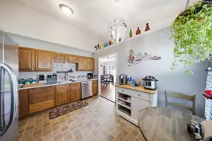 245 Arthurdale Dr, West Columbia, SC 29170 - Photo 10