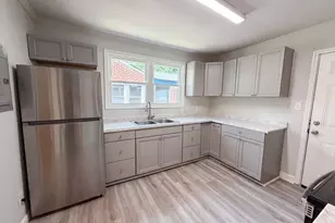 2257 Chappelle St, Columbia, SC 29203 - Photo 2